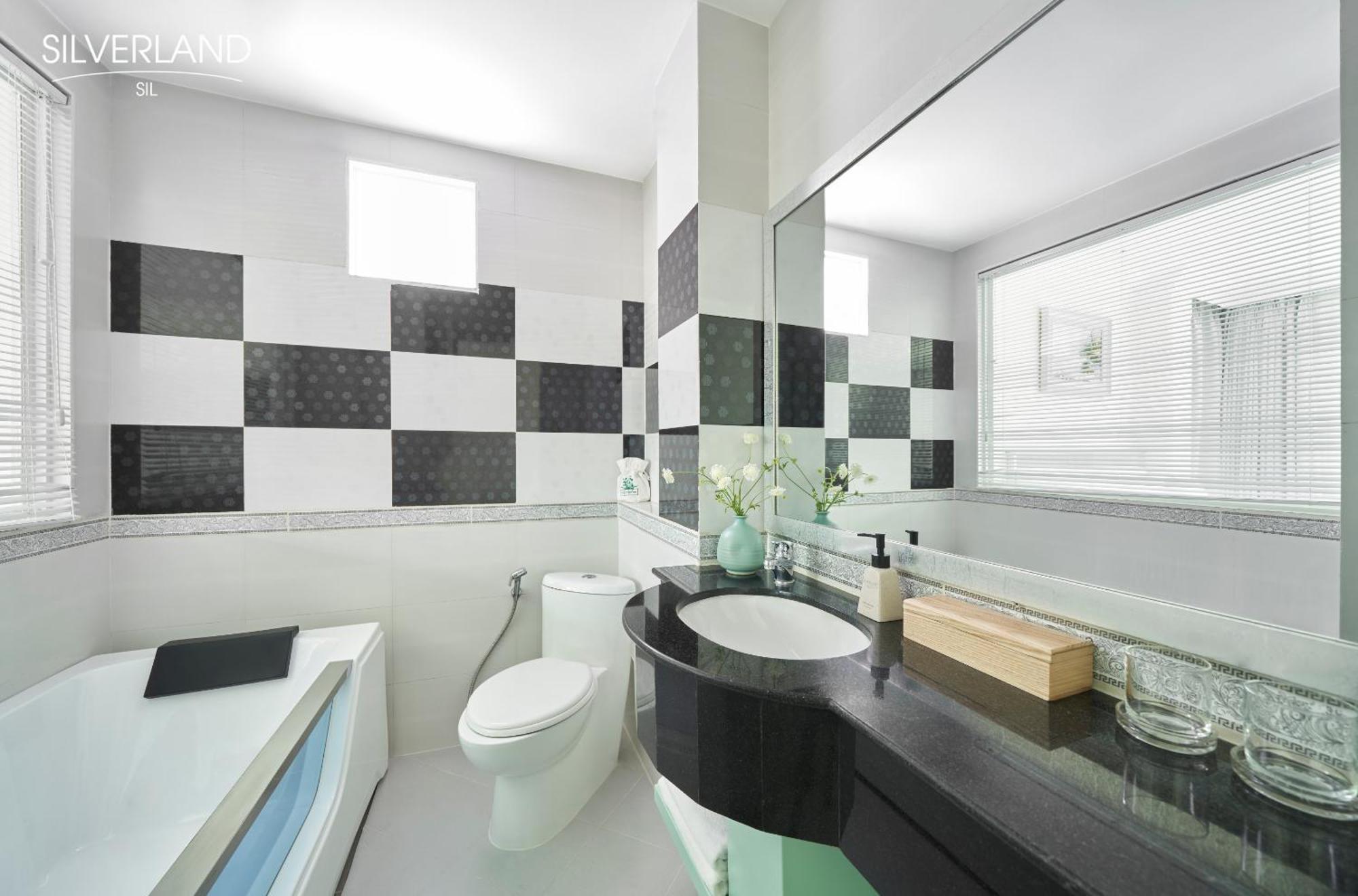 Silverland Sil Hotel Ho Chi Minh City Bagian luar foto